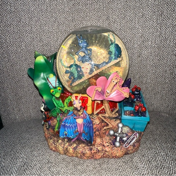 Disney Pixar A Bugs Life Snow Globe Music Box Waterglobe Retired Rare Vintage - Picture 15 of 17